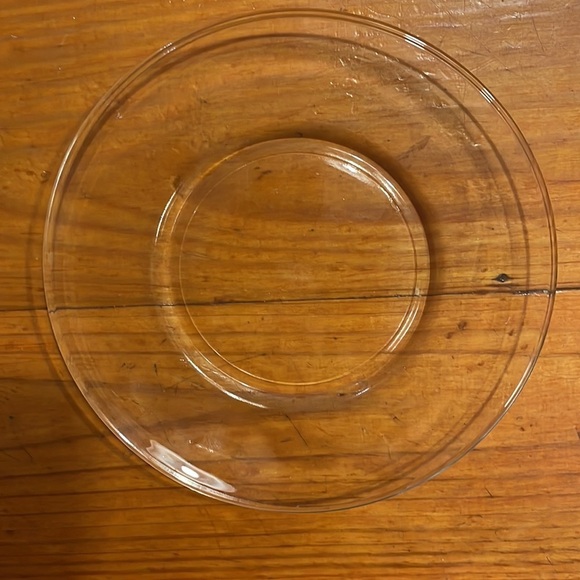 Set of EIGHT 8” heavyweight 1/4” thick curved edge glass salad dessert plates - Picture 10 of 15